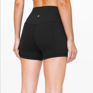 Lululemon align 4” shorts size 4 NWOT